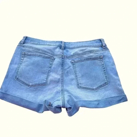 PACSUN DISTRESSED BUTTON FLY DENIM SHORTS•SIZE 30•PRE-OWNED GREAT CONDITION• - Picture 2 of 7